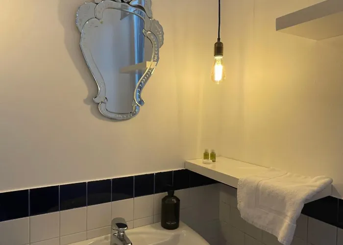 Apartment Elegante Bilocale De Angeli - Mirable Pm
